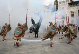 Ballant amb el drac. Foto: Manel Carrera